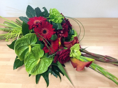 Modern red and green tied sheaf