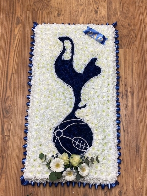 Large spurs tribute plaque