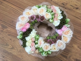 Pave textured wreath