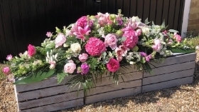 Country cottage casket spray
