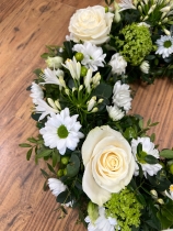 Luxury White Wreath