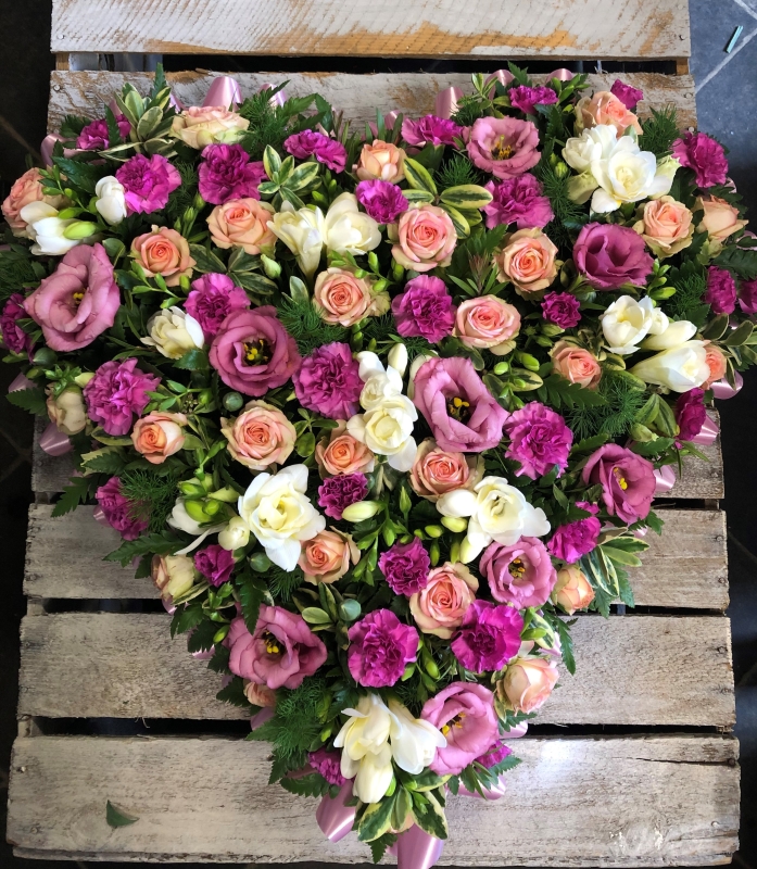 Pink & white mixed heart