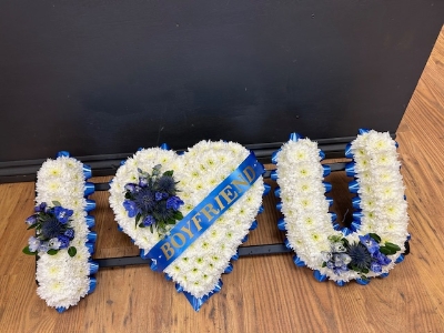 Lettering including heart frame