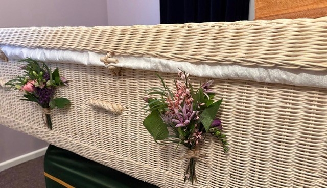 Tied bunch casket decoration