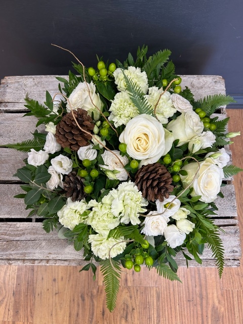 Woodland posy pad