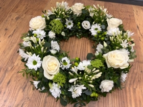 Luxury White Wreath